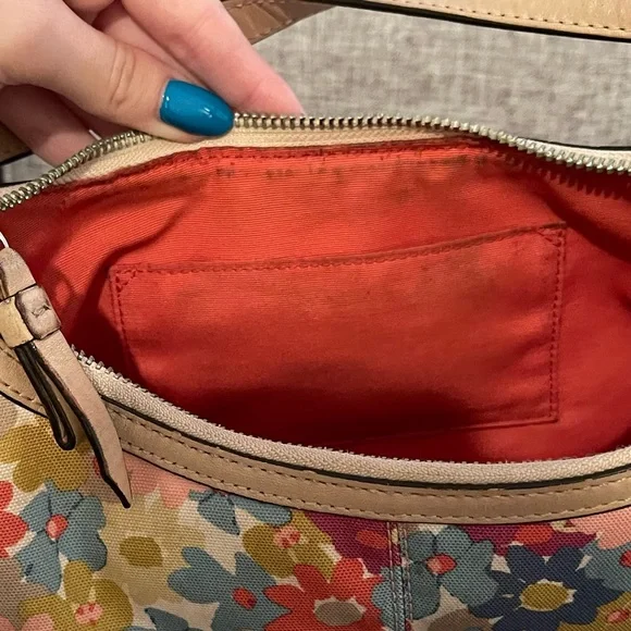 Coach Signature Stripe Floral Print Demi Crossbody ( F30661 ) - Picture 13 of 13